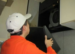 換気扇1：清掃前