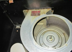 換気扇1：清掃後